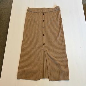 3/$15 🌺 love tree skirt